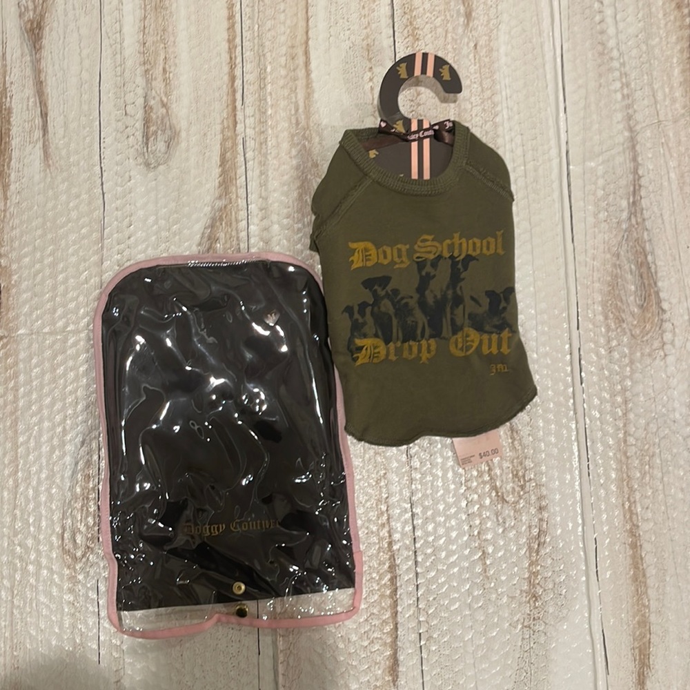 Dog sweatshirt. Juicy couture, size M. Olive green. Nwt and garment bag.